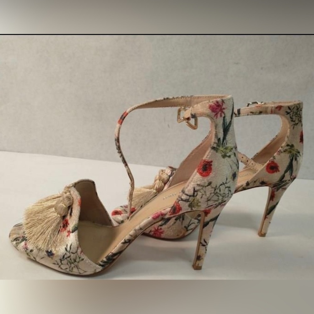 GIANNI BINI TASSEL HEELS ‼️GUC‼️ SIZE 10